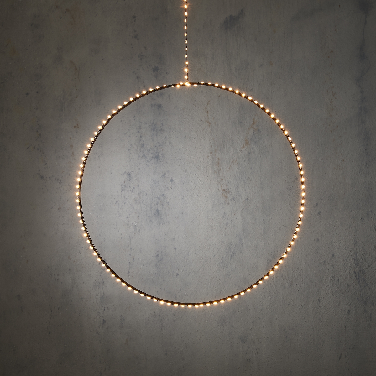 Cercle métal blanc chaud 145leds ø50 ht 120cm