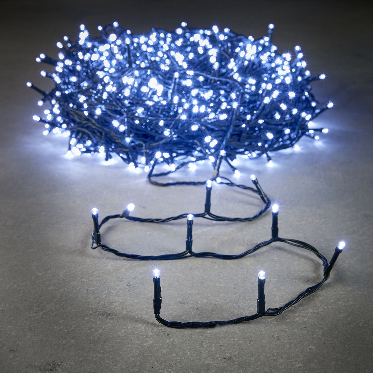 Guirlande lumineuse blanc froid 2000 leds x 150m