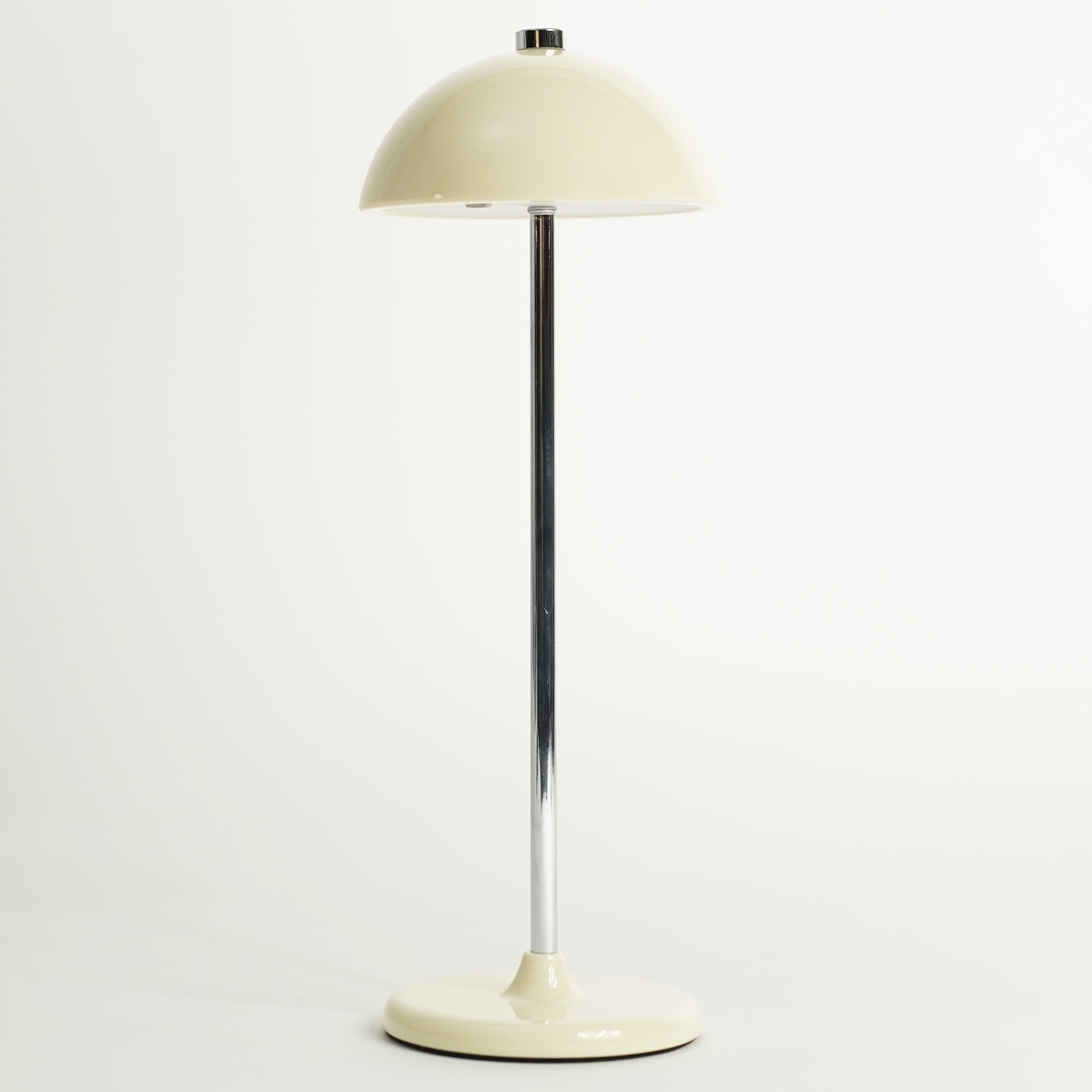 Lampe métal ivoire mario ø 11 ht 24 cm